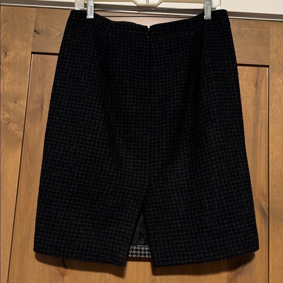 J. Crew The Pencil Skirt Womens 8 Wool Herringbone Grey/Black check Preppy Warm - Picture 2 of 10